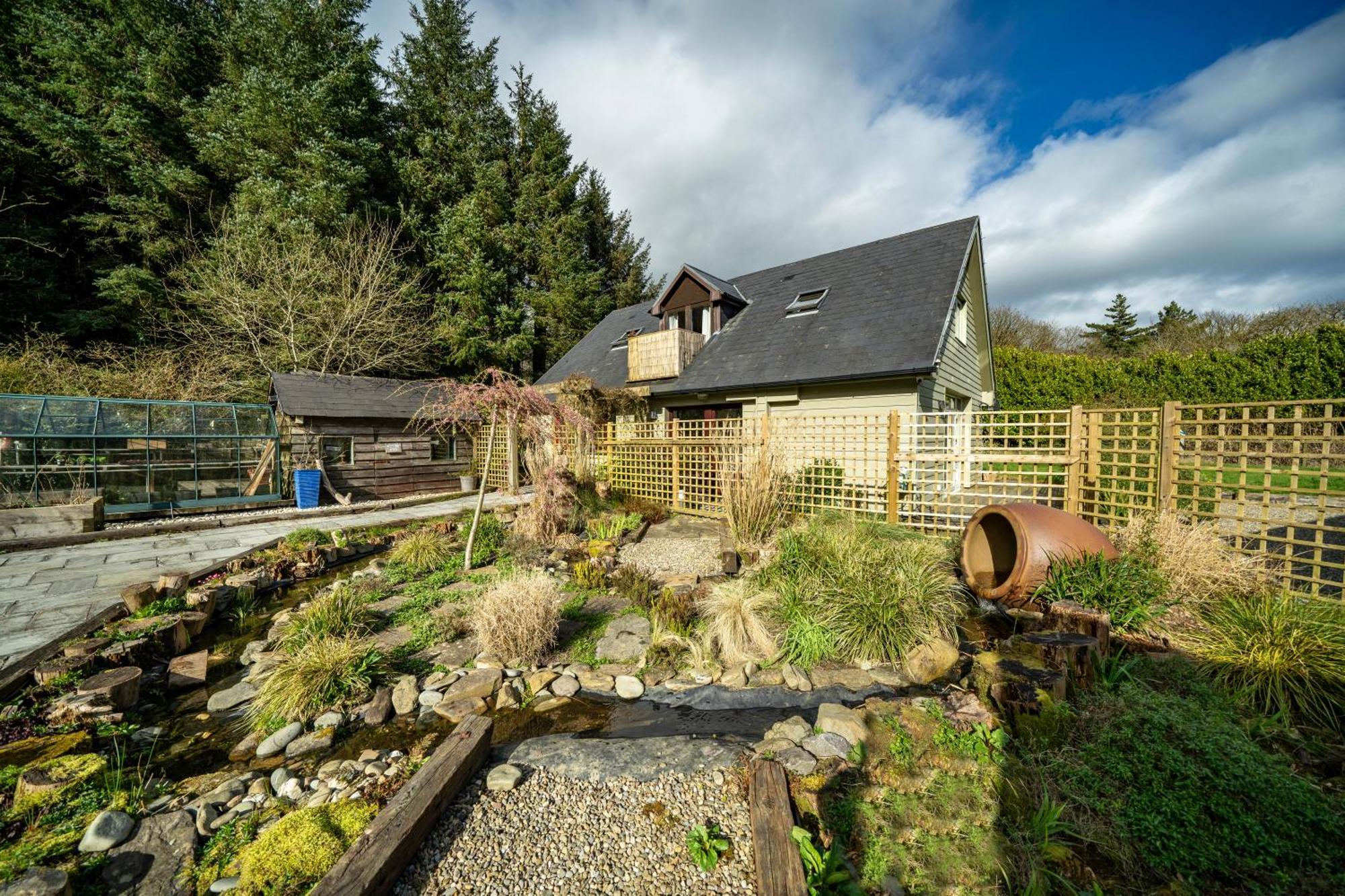 The Bird House - Coastal Lodge In Lovely Forest Setting Nr. Kinsale Cork Dış mekan fotoğraf